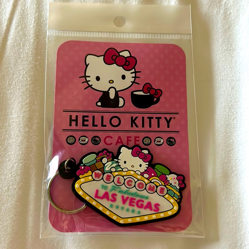 💕❤️NWOT -Hellokitty Keychain Las Vegas 💕❤️